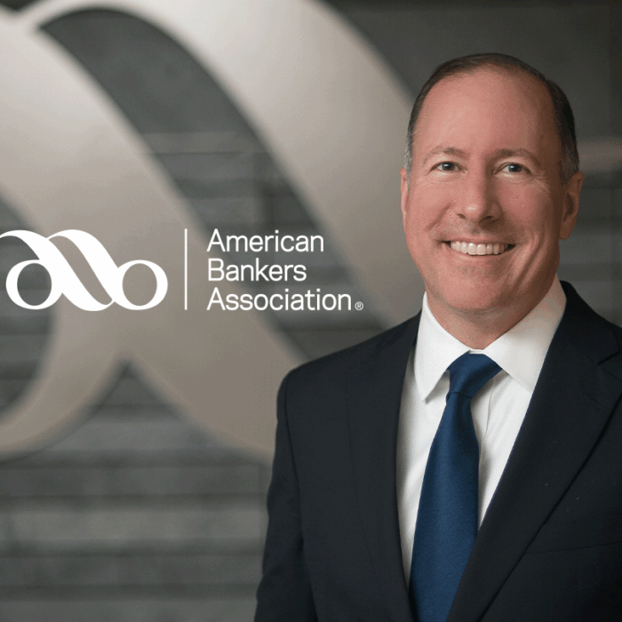 a headshot of Rob Nichols